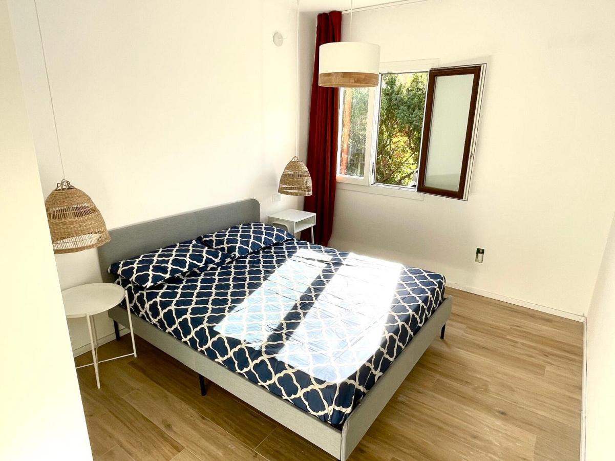 Naked House Sardinia Apartment บารีซาร์โด ภายนอก รูปภาพ